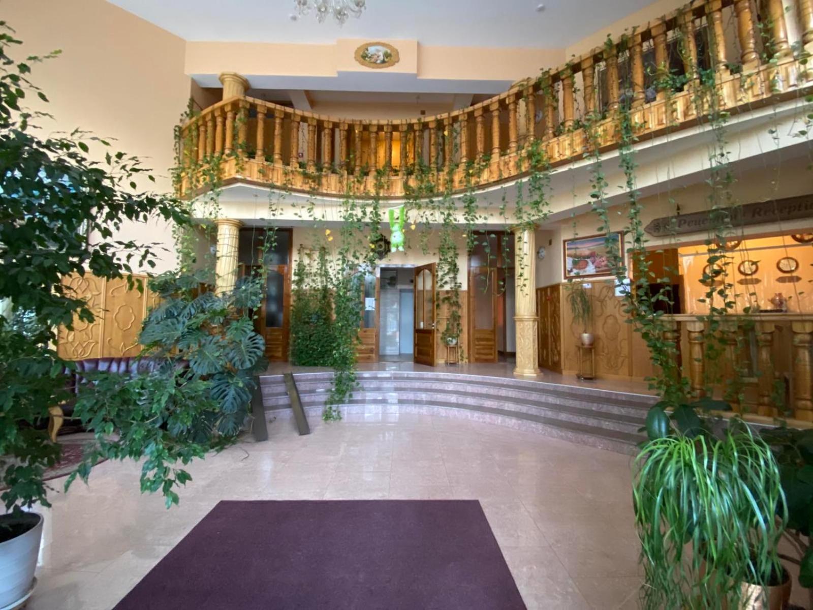 Tisa Hotel Petropavlovskaya Borshchagovka Exterior foto